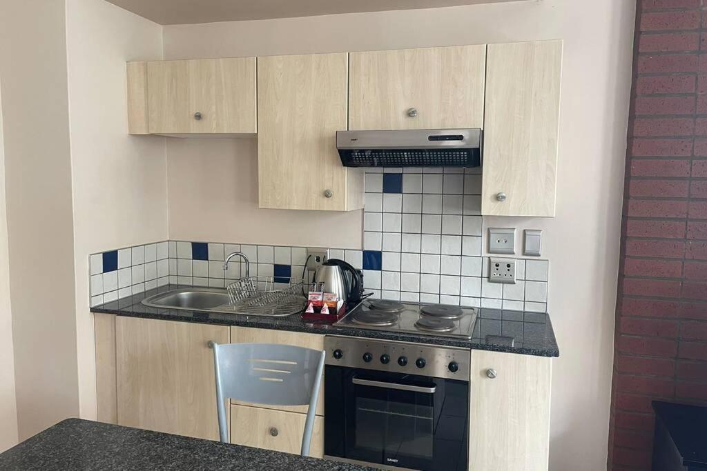 Cool & Easy Flat In The Heart Of Marshalltown Йоханнесбург Экстерьер фото